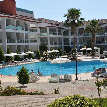 Akbuk Palace Aparthotel 2*