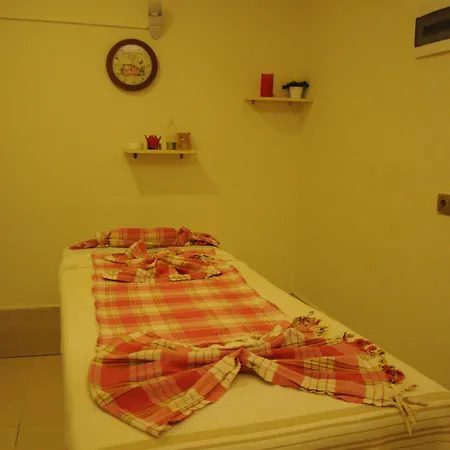 מלון דירות Akbuk Palace