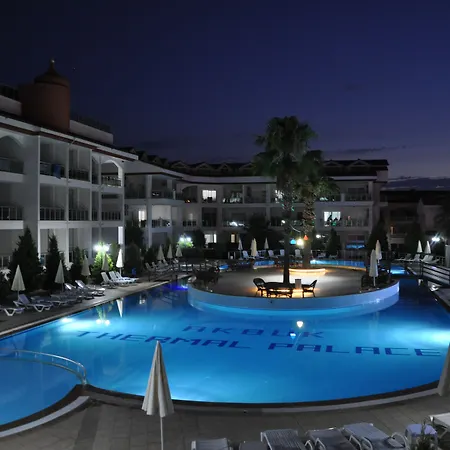 Akbuk Palace מלון דירות