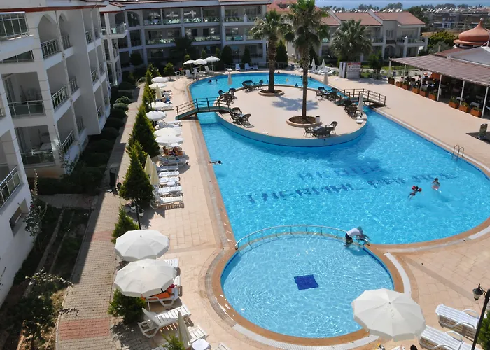 Akbuk Palace Aparthotel 2*