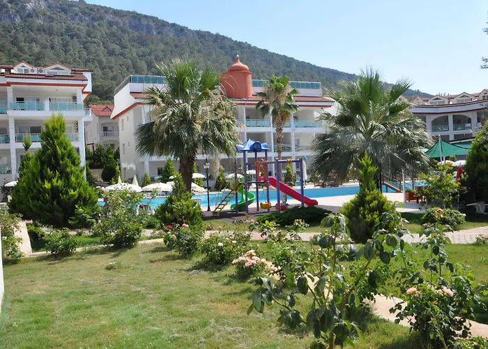 Akbuk Palace Aparthotel 2*