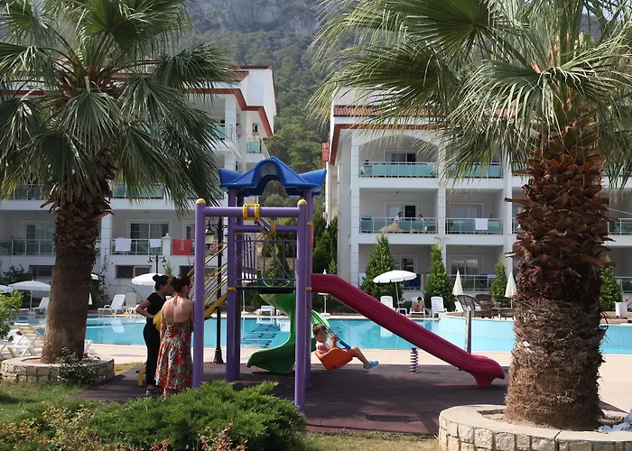 Akbuk Palace Aparthotel