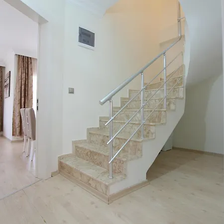 Lejlighedshotel Akbuk Palace 2*