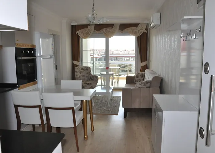 Hotel de apartamente Akbuk Palace