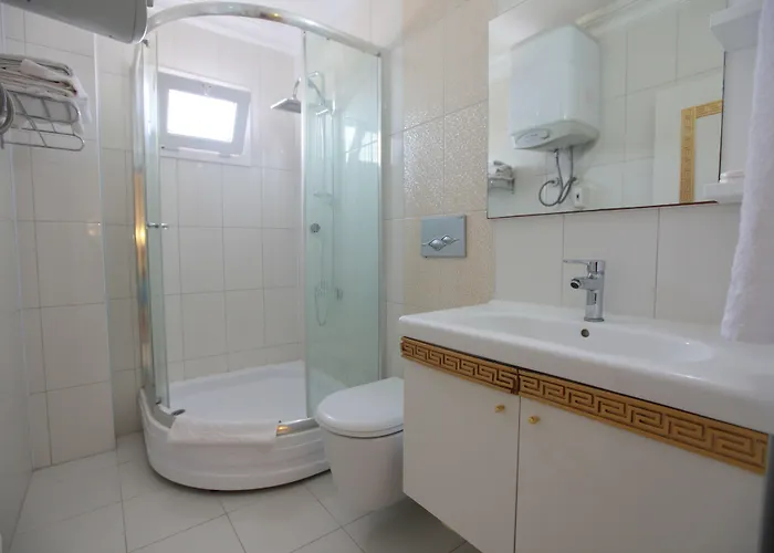 Hotel de apartamente Akbuk Palace