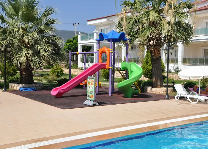 Hotel de apartamente Akbuk Palace 2*