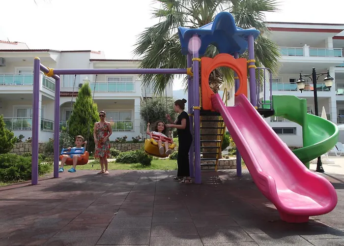 Hotel de apartamente Akbuk Palace 2*